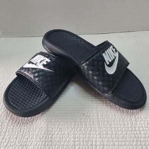 Nike JDI Benassi Slides Women's Size 6 343881-011 Black White Swoosh Diamond